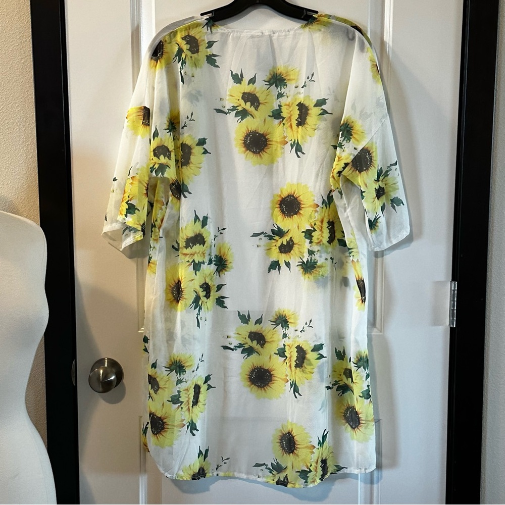 Women’s Sunflower Print Kimono – Sheer Short Sleeve, White/Yellow, Size 2XL, NWT - Picture 3 of 3